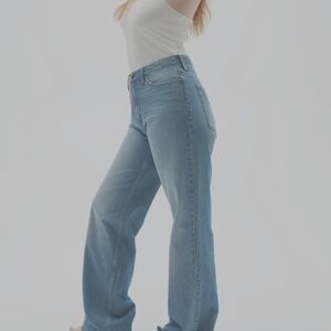 H&M Ultra Hugh waist wide leg curvy jeans
